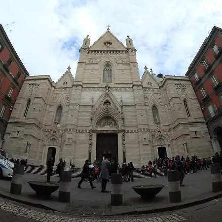 Couette-café Casa Basile 15 3*